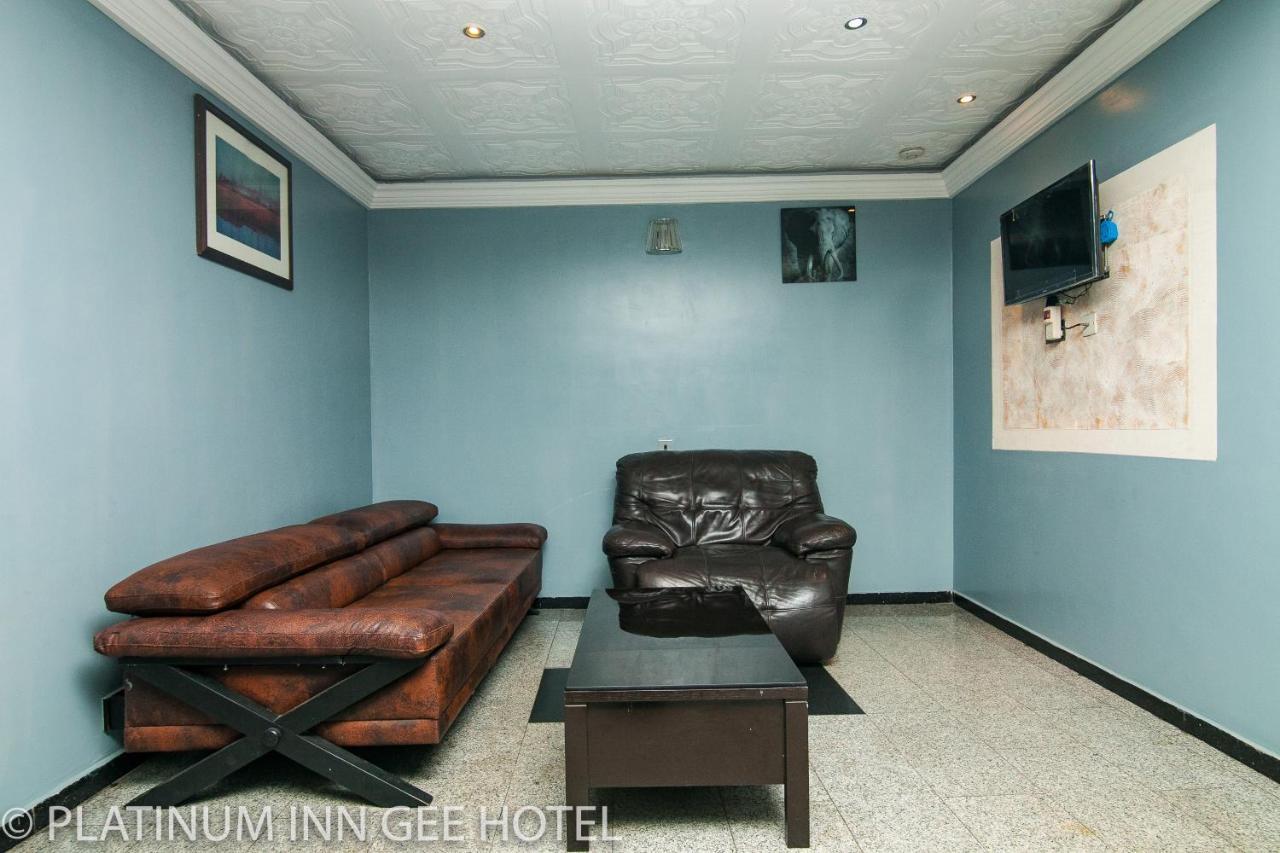 Platinum Inn Gee Hotel Suru Lere Exterior foto