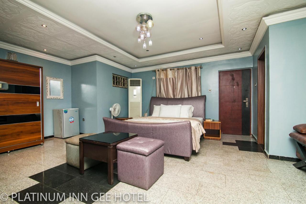 Platinum Inn Gee Hotel Suru Lere Exterior foto