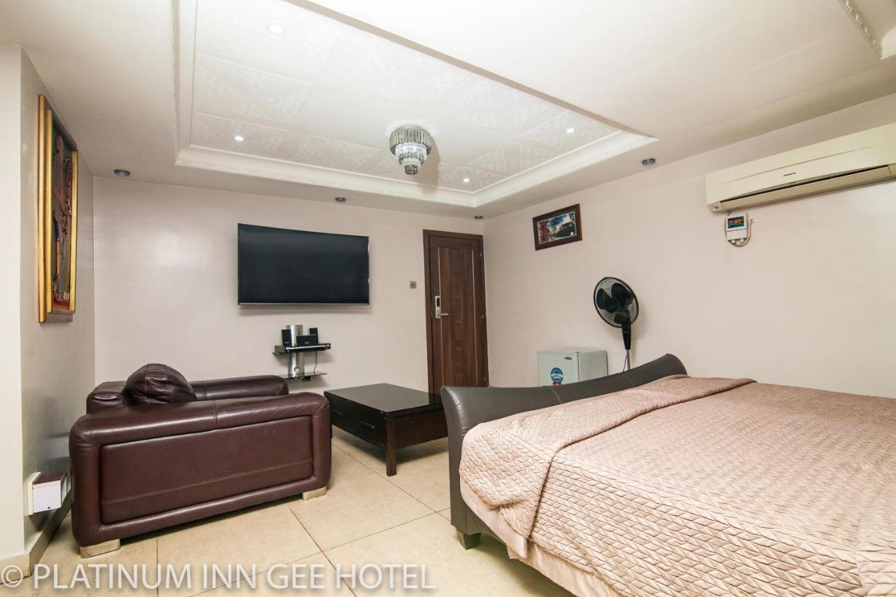 Platinum Inn Gee Hotel Suru Lere Exterior foto